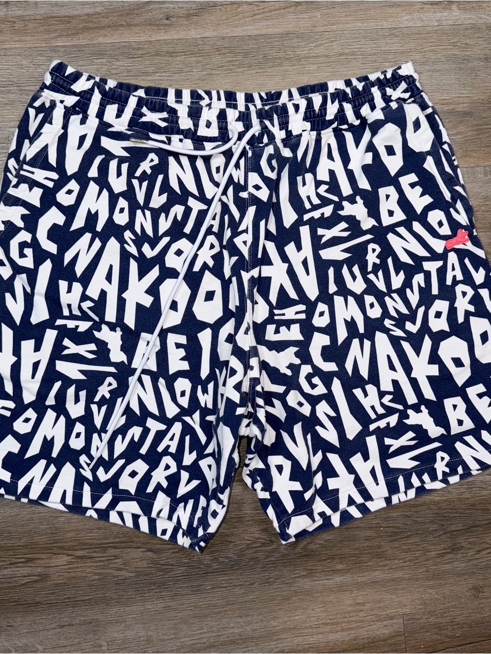 AKOO Blue and White Shorts Mens 2X-Large All Over Graffiti Graphic Logo Y2K